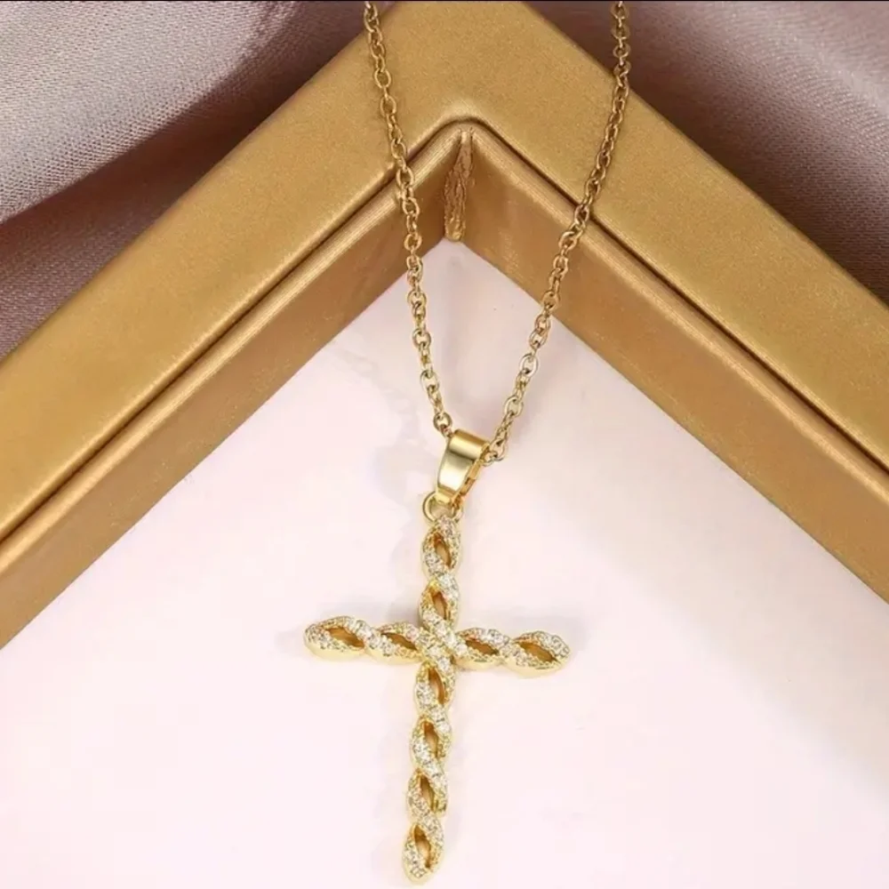 Ladies Elegant 18k Gold Plate Cross Necklace